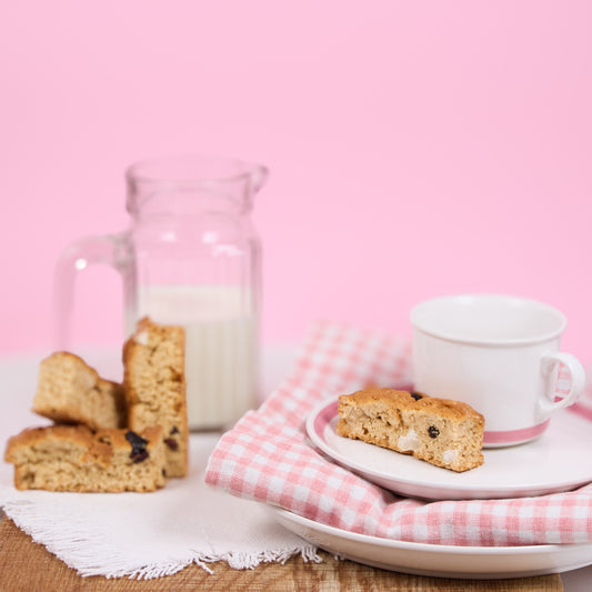 Raisin & Macadamia Rusks